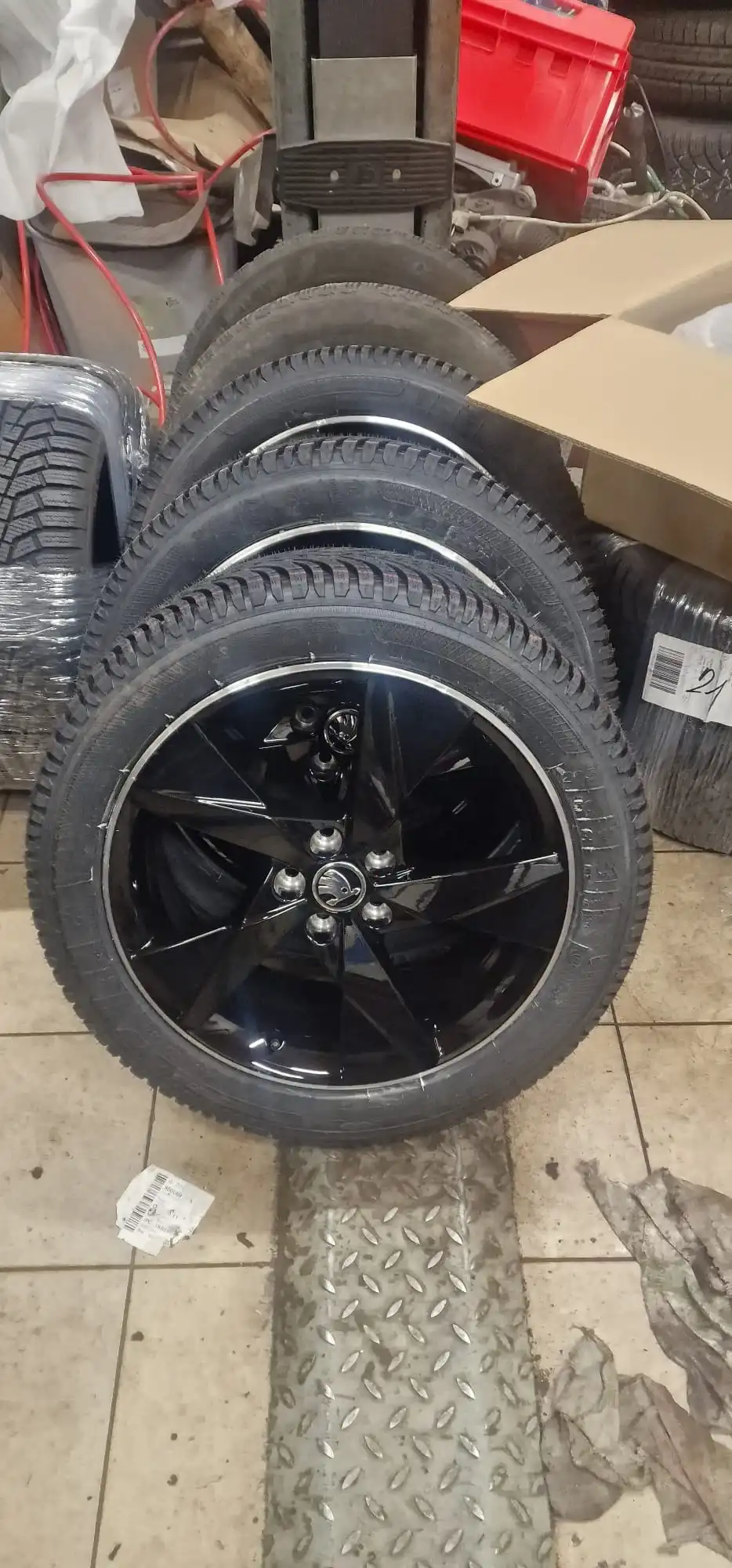 Přezouvání pneumatik alu kola autoservis CB